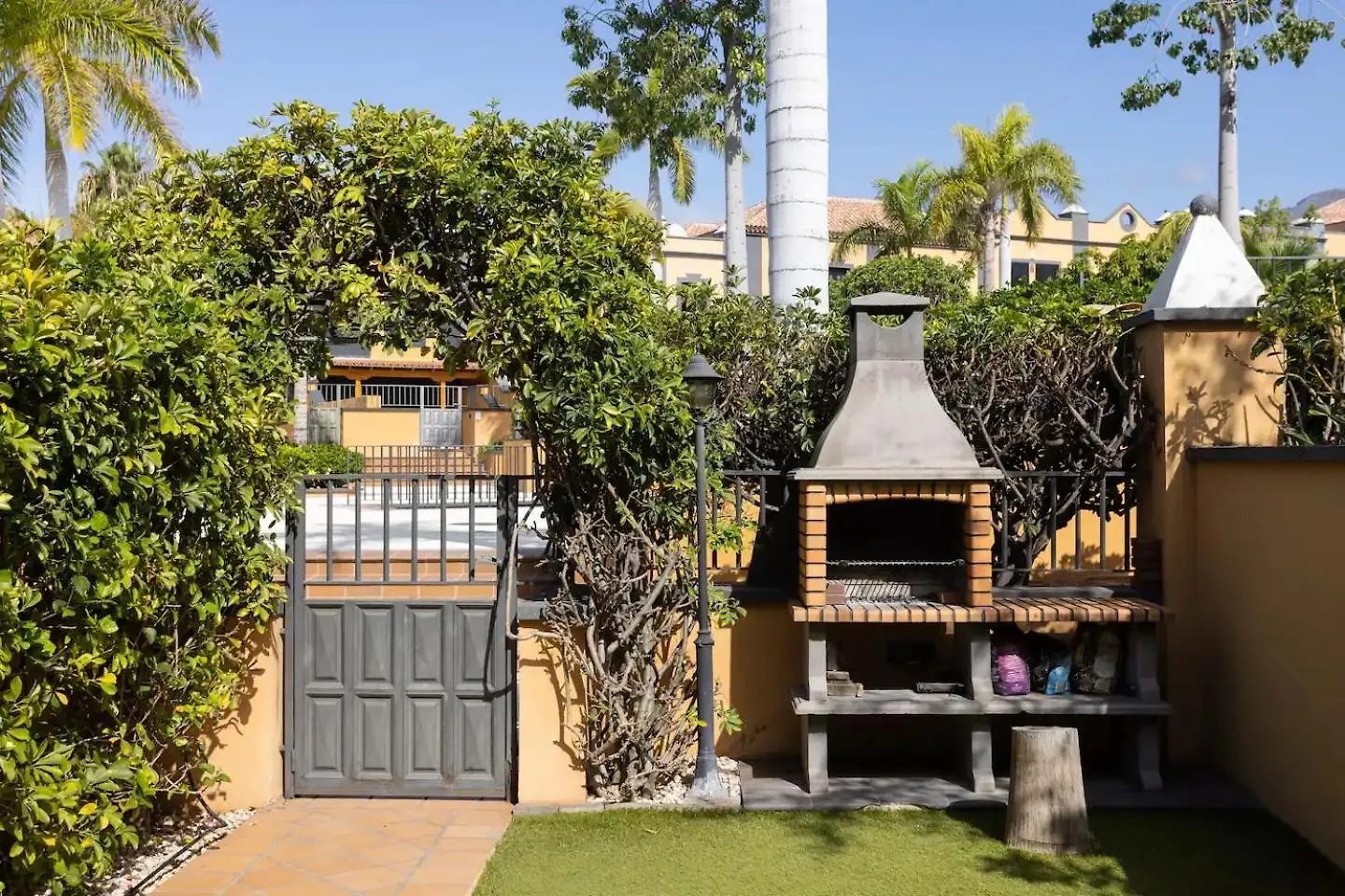 Classbnb - Luxury Townhouse 300M From Playa Del Duque Costa Adeje  Costa Adeje (Tenerife)