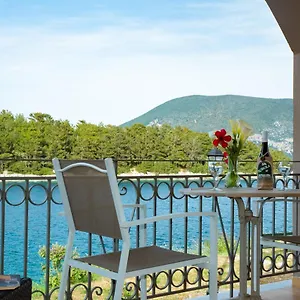 Leeward @ Fiscardo Waterfront , Fiskardo Greece